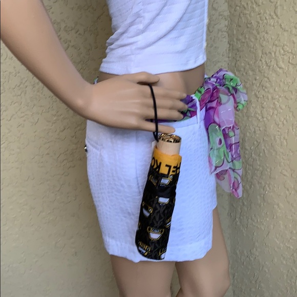 MICHAEL KORS NEW YORK CITY SM COMPACT UMBRELLA - Picture 2 of 16